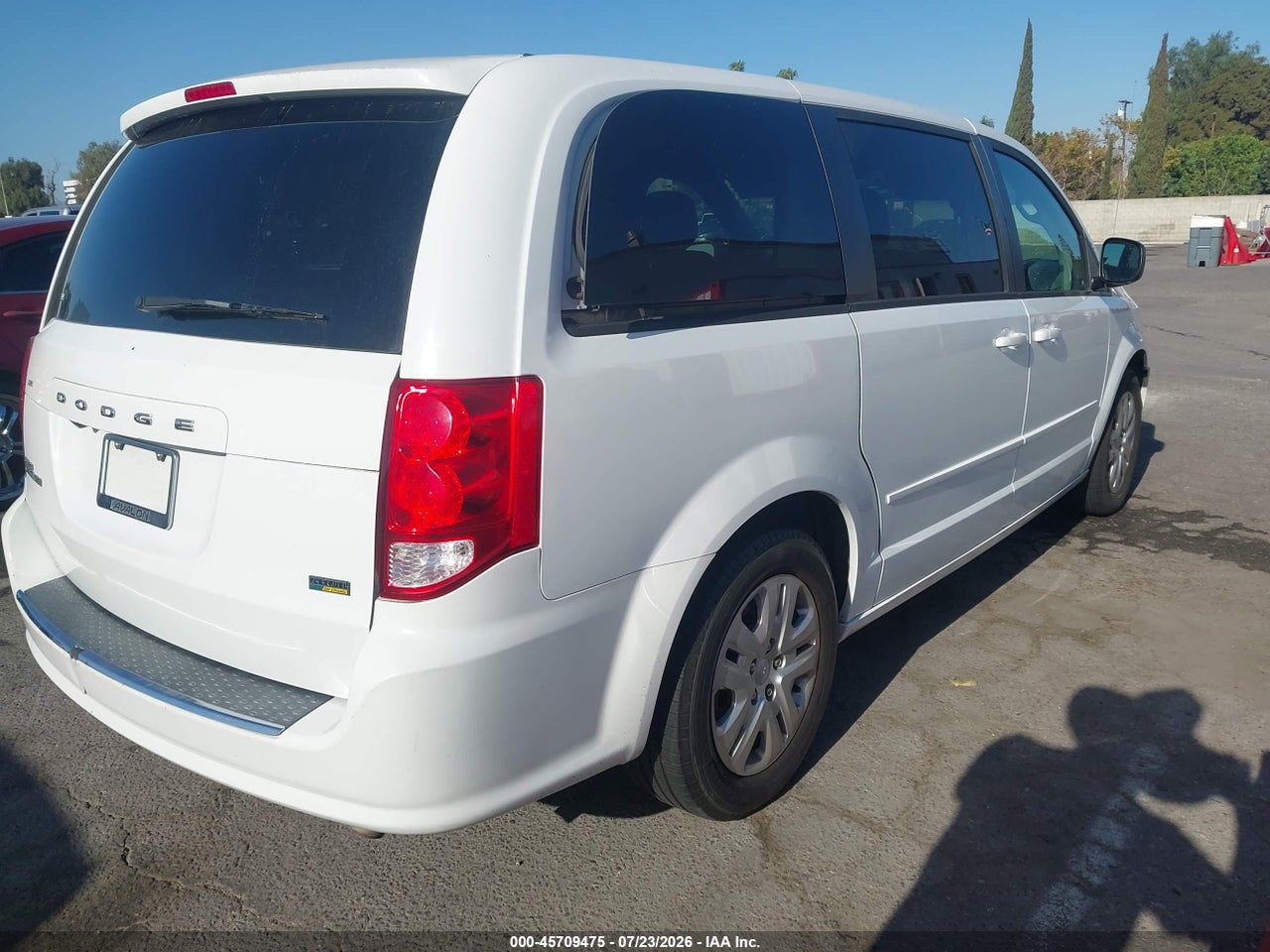 2C4RDGBG5HR****** · 2017 DODGE GRAND CARAVAN SE · 4/11