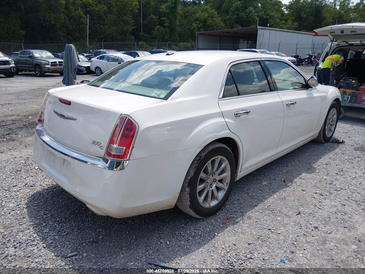 2C3CCAEG7EH****** · 2014 CHRYSLER 300C   · 4/11
