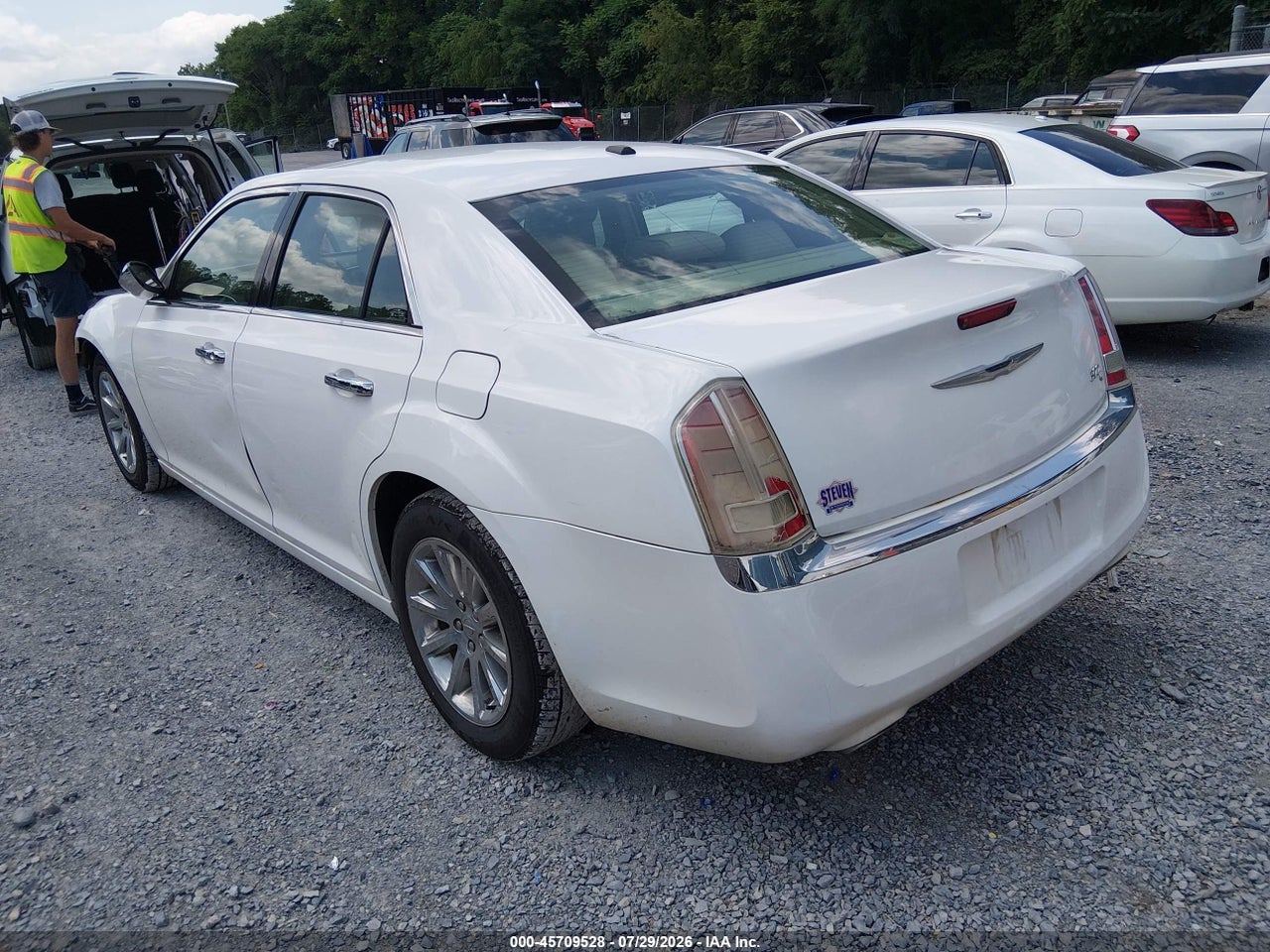 2C3CCAEG7EH****** · 2014 CHRYSLER 300C   · 3/11