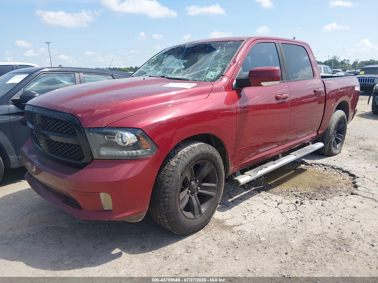 2013 RAM 1500 SPORT · 2/4