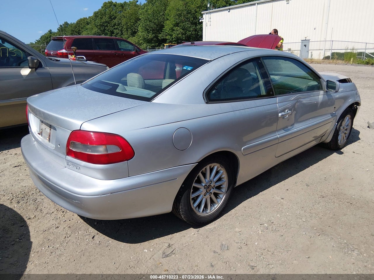 YV1NK56D9XJ****** · 1999 VOLVO C70 LT · 4/11