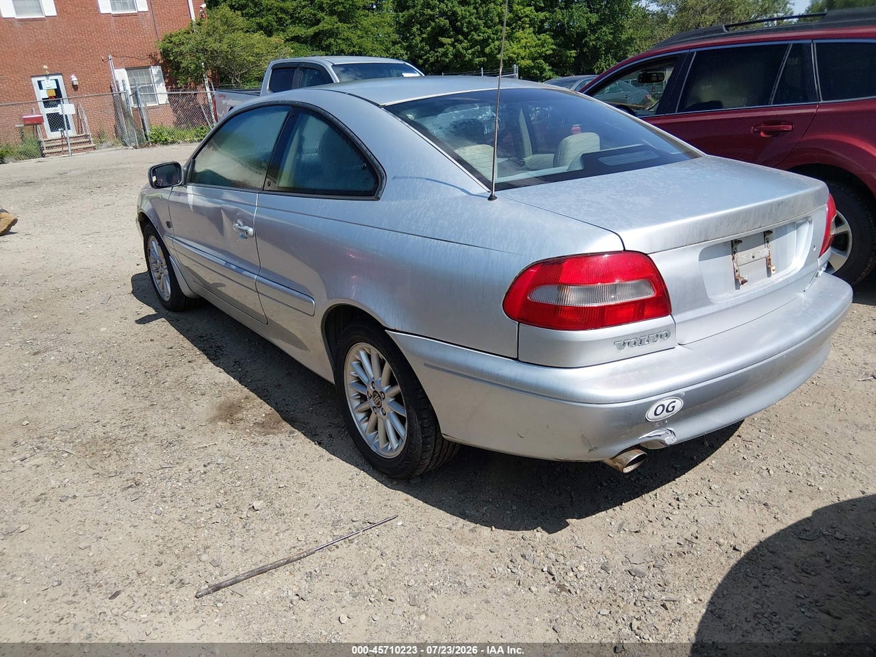YV1NK56D9XJ****** · 1999 VOLVO C70 LT · 3/11
