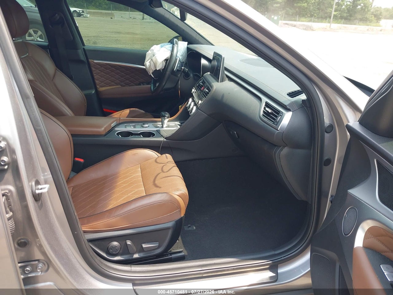 2020 GENESIS G70 3.3T AWD · 5/11