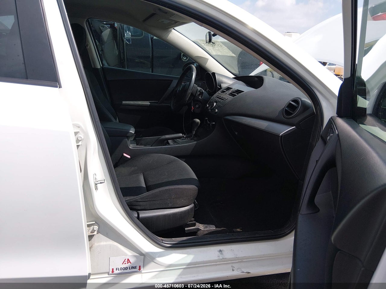 2012 MAZDA MAZDA3 I SPORT · 5/11
