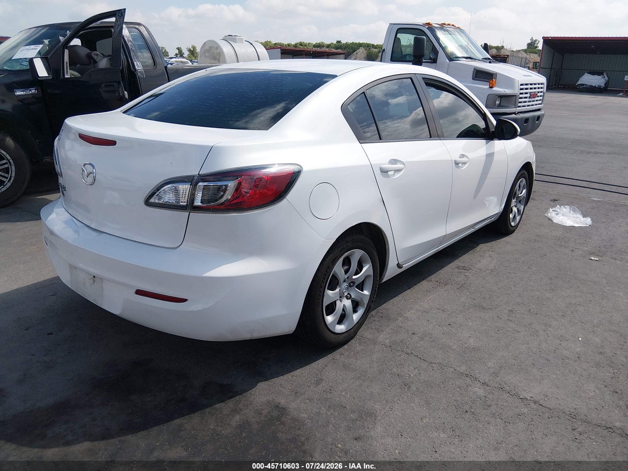 2012 MAZDA MAZDA3 I SPORT · 4/11