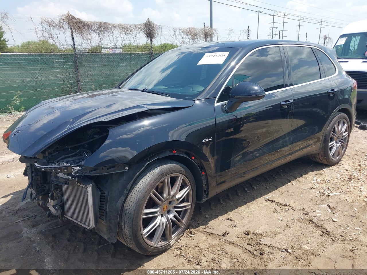 2015 PORSCHE CAYENNE DIESEL · 2/11