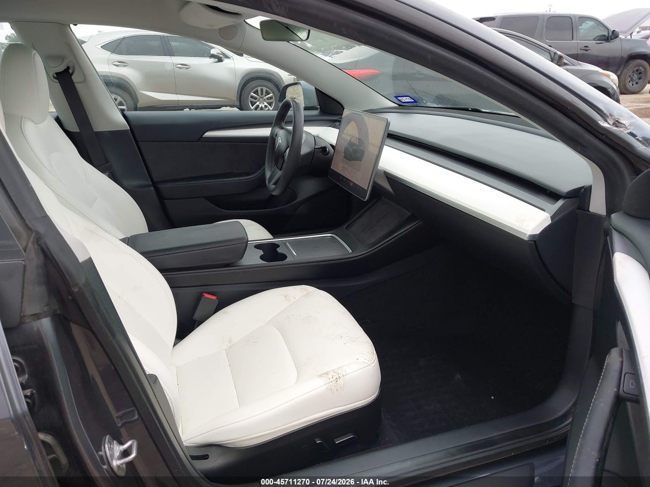 2023 TESLA MODEL 3 REAR-WHEEL DRIVE · 5/9