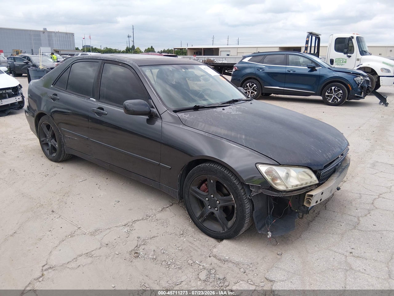 2002 LEXUS IS 300