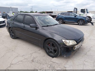 2002 LEXUS IS 300
