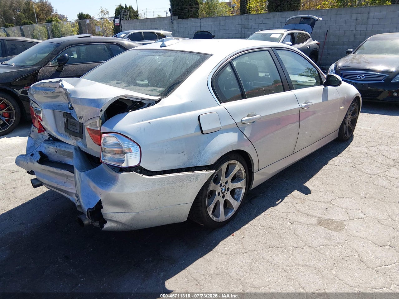 WBAVB73527K****** · 2007 BMW 335I   · 4/11