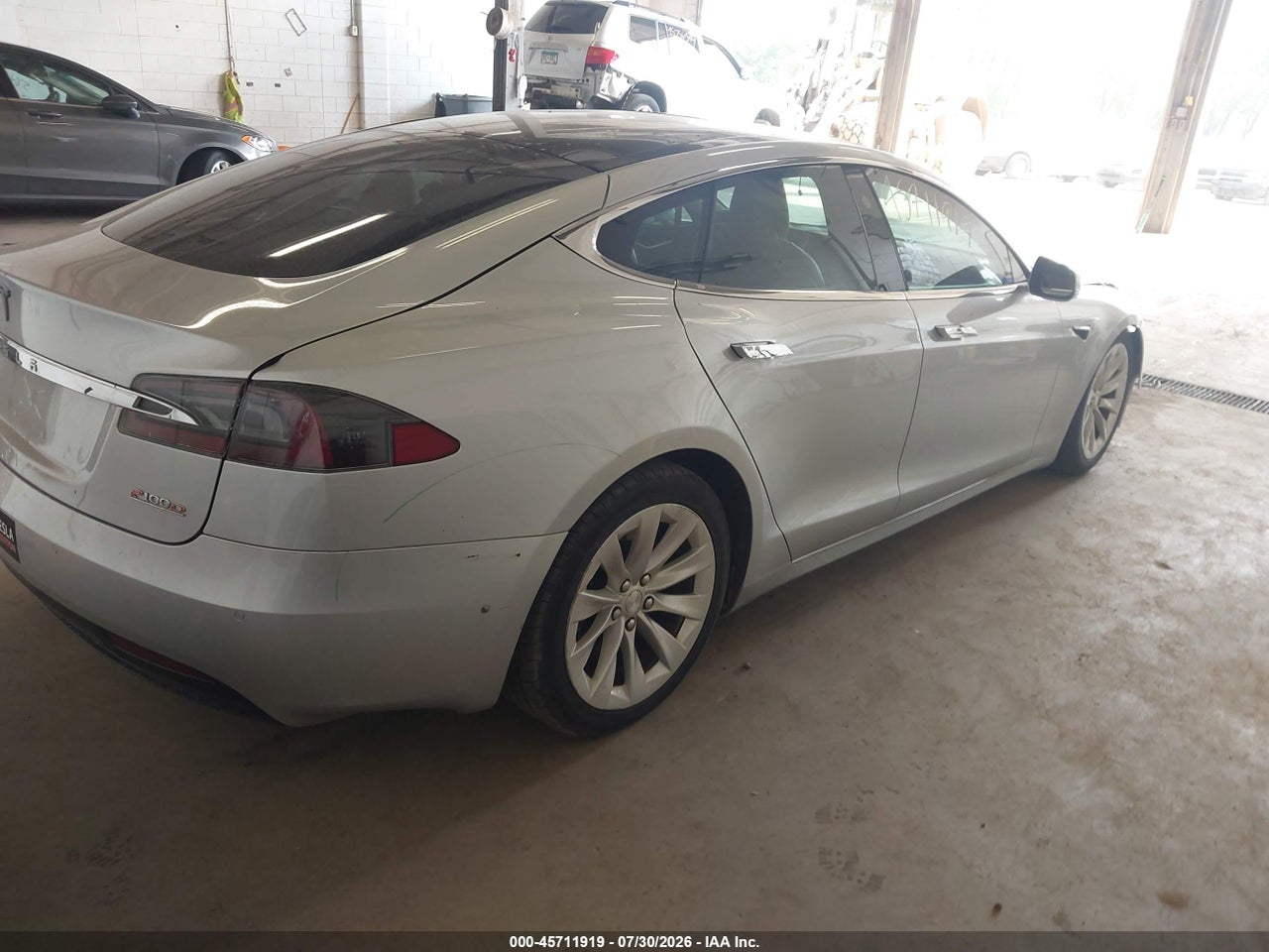 2017 TESLA MODEL S 100D/60D/75D/90D/P100D · 4/11