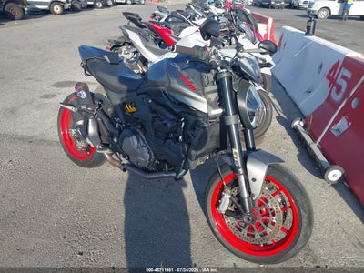 ZDMMAMDT8NB****** · 2022 DUCATI MONSTER