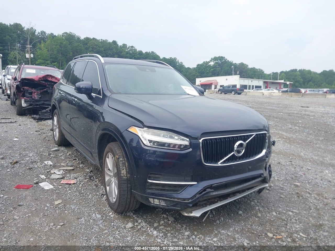 YV4A22PK3G1****** · 2016 VOLVO XC90 T6 MOMENTUM