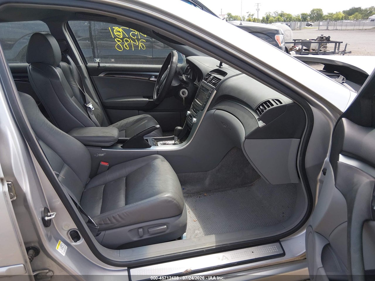 19UUA66226A****** · 2006 ACURA TL   · 5/11