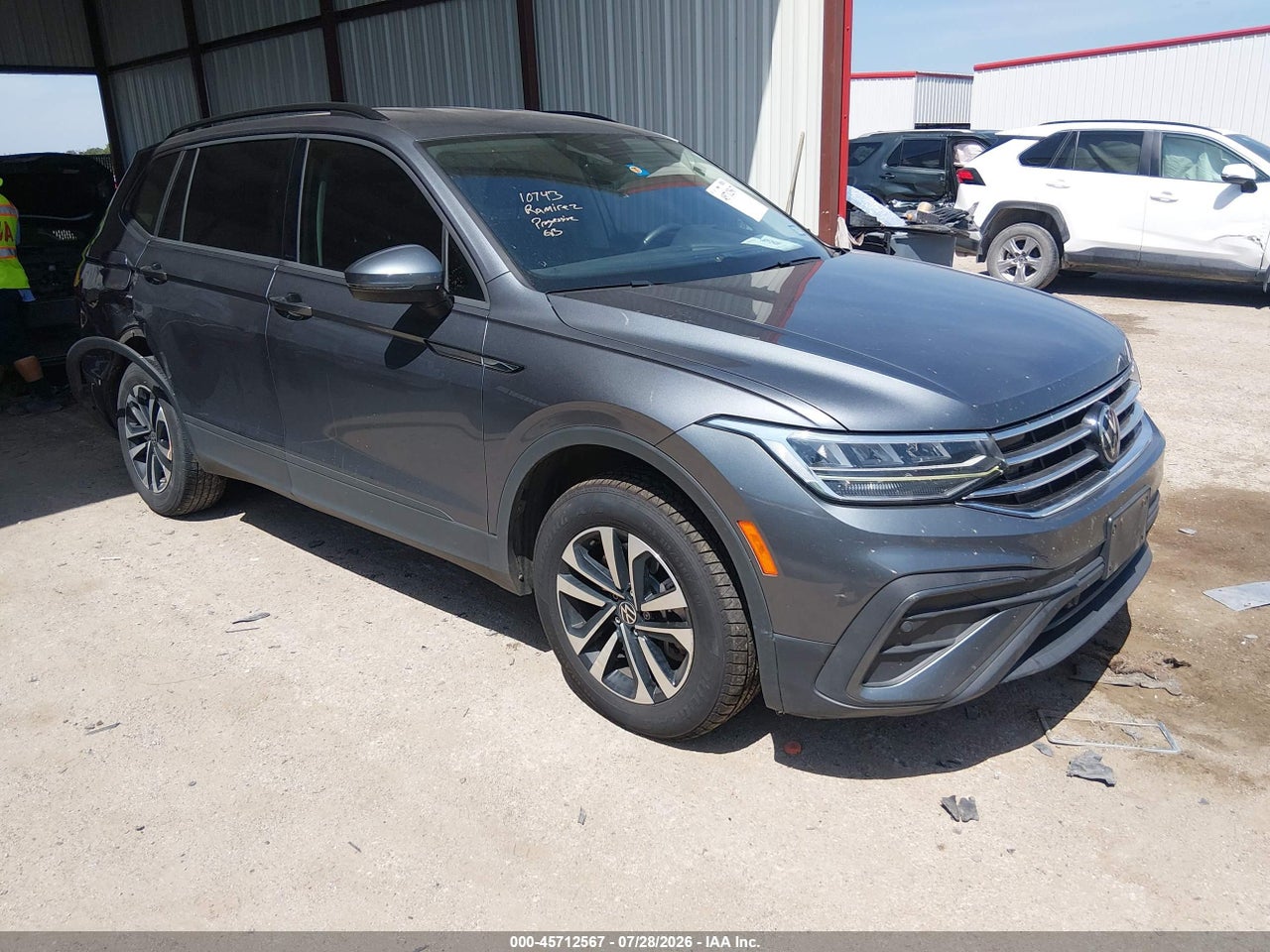 3VV0B7AX8NM****** · 2022 VOLKSWAGEN TIGUAN 2.0T S