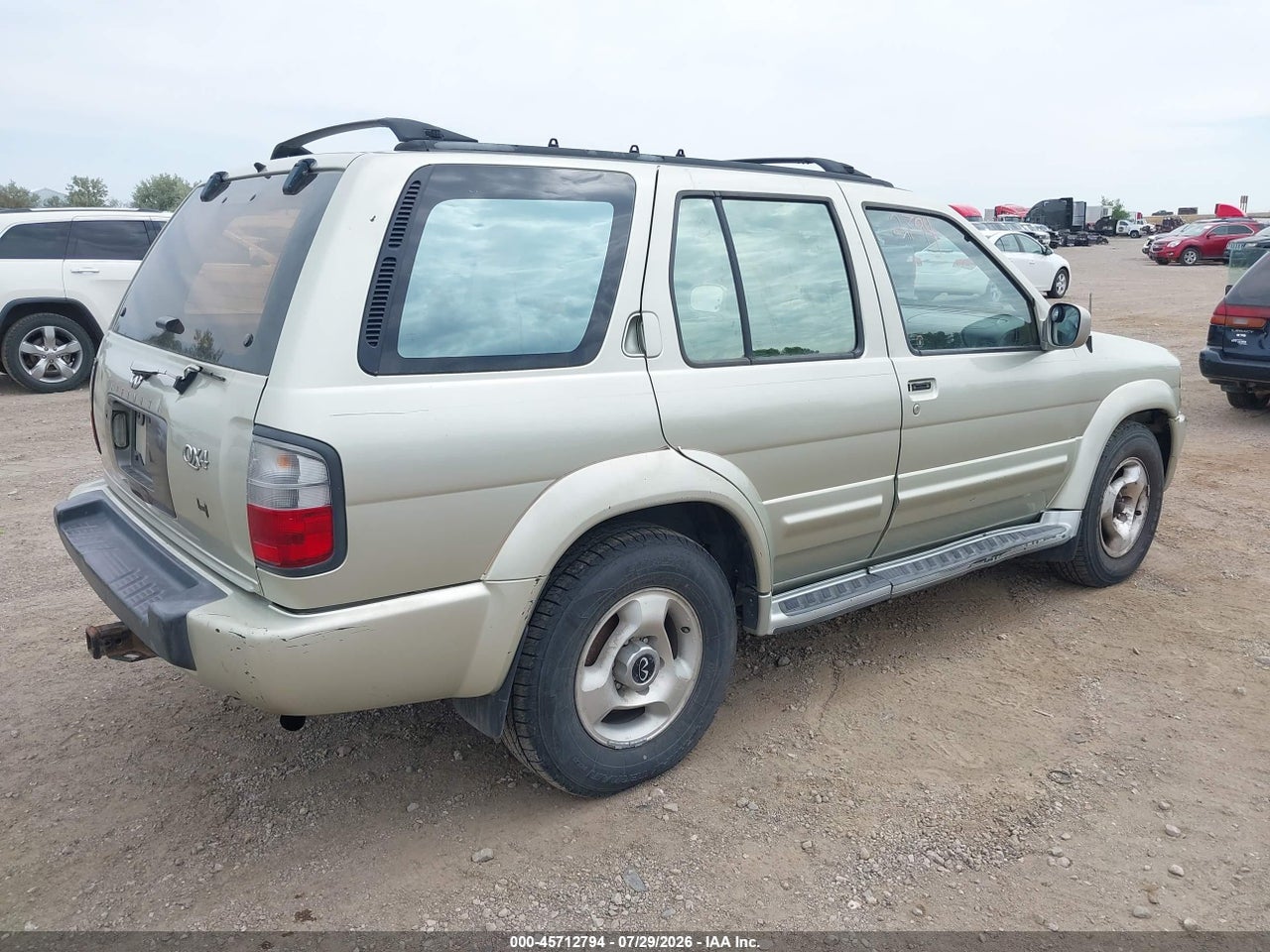 1998 INFINITI QX4 · 4/11