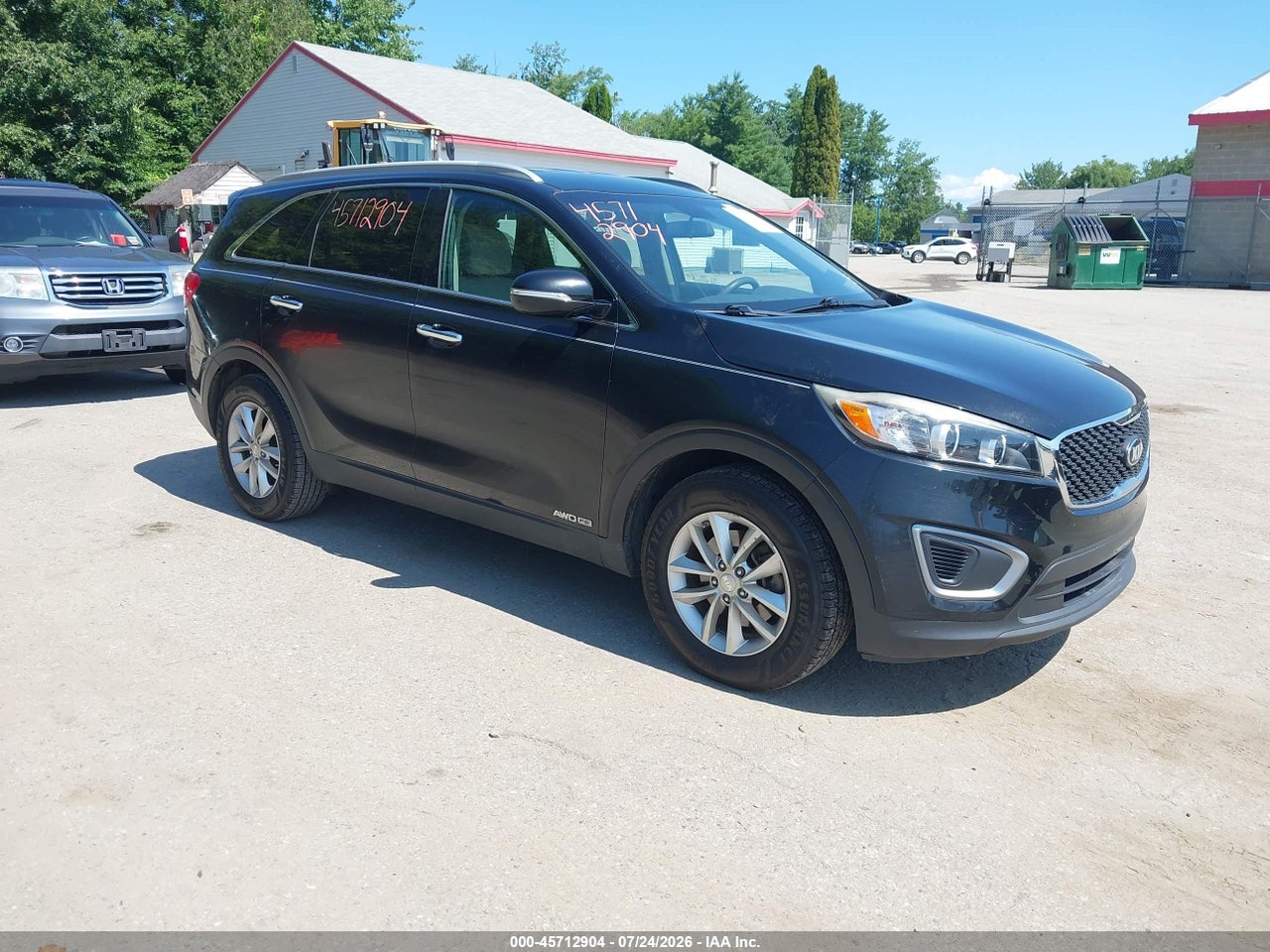 5XYPGDA5XHG****** · 2017 KIA SORENTO 3.3L LX