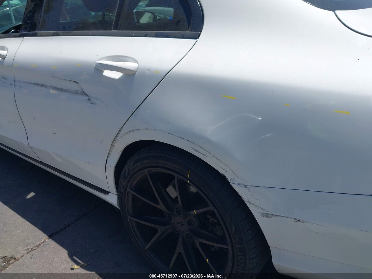 2016 MERCEDES-BENZ C 300 · 6/11