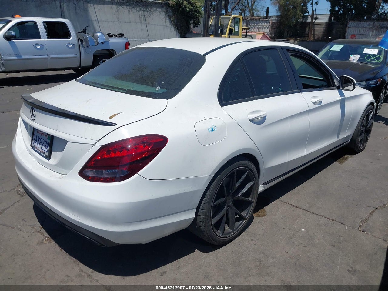 2016 MERCEDES-BENZ C 300 · 4/11