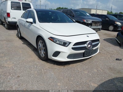 WDD3G4EBXKW****** · 2019 MERCEDES-BENZ A 220