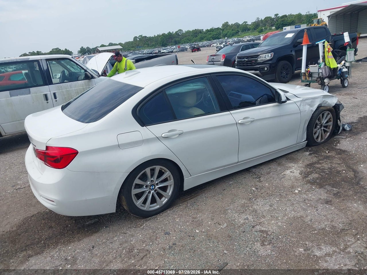 2018 BMW 320I · 4/11