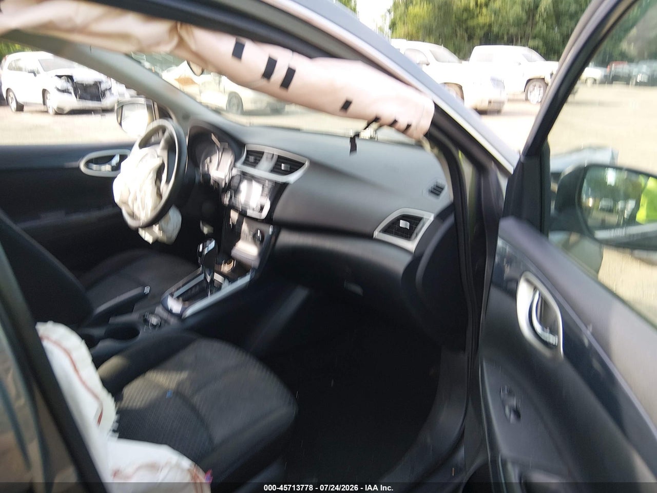 2016 NISSAN SENTRA SR · 5/11