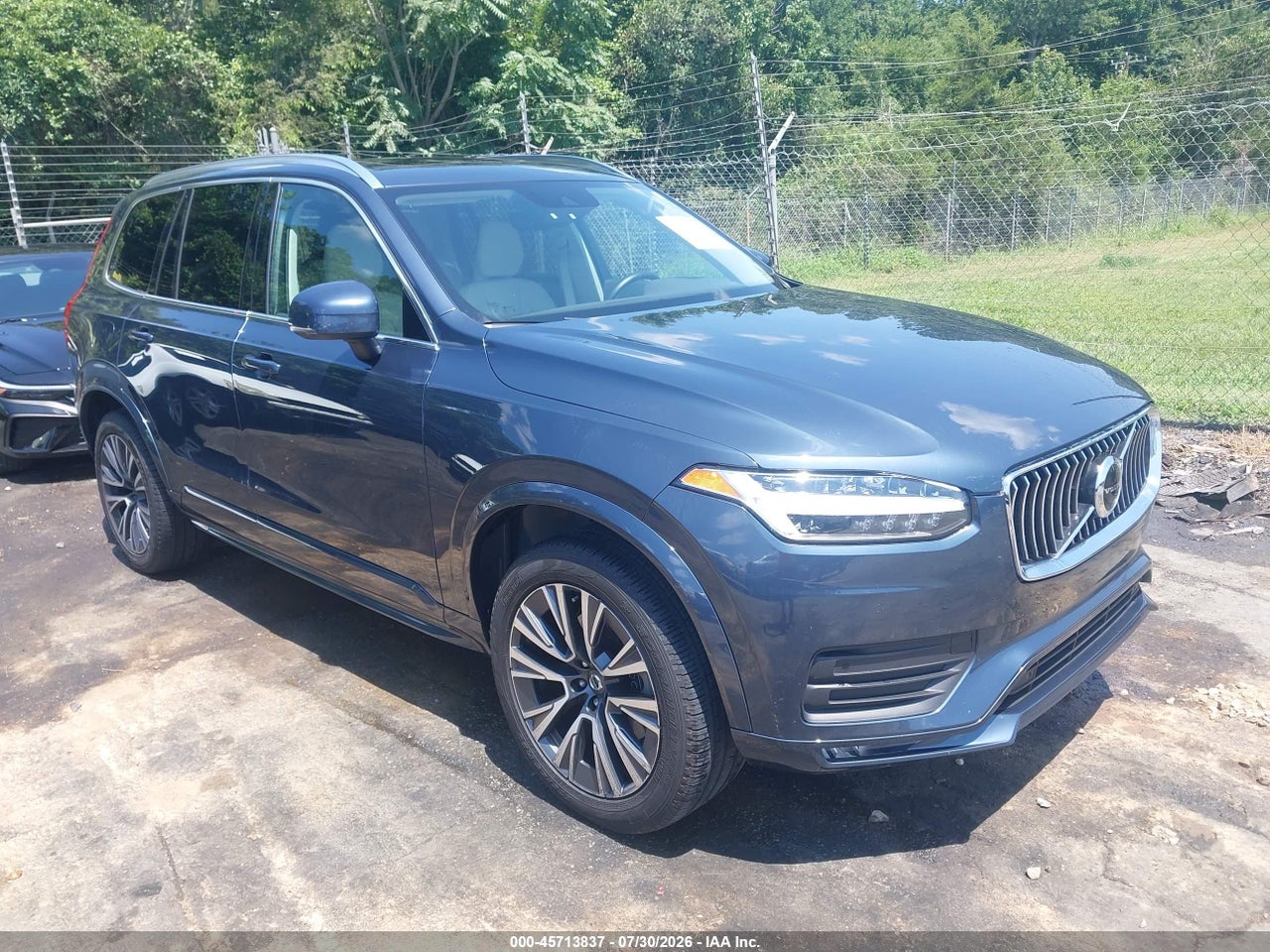 2022 VOLVO XC90 T5 MOMENTUM 7 PASSENGER