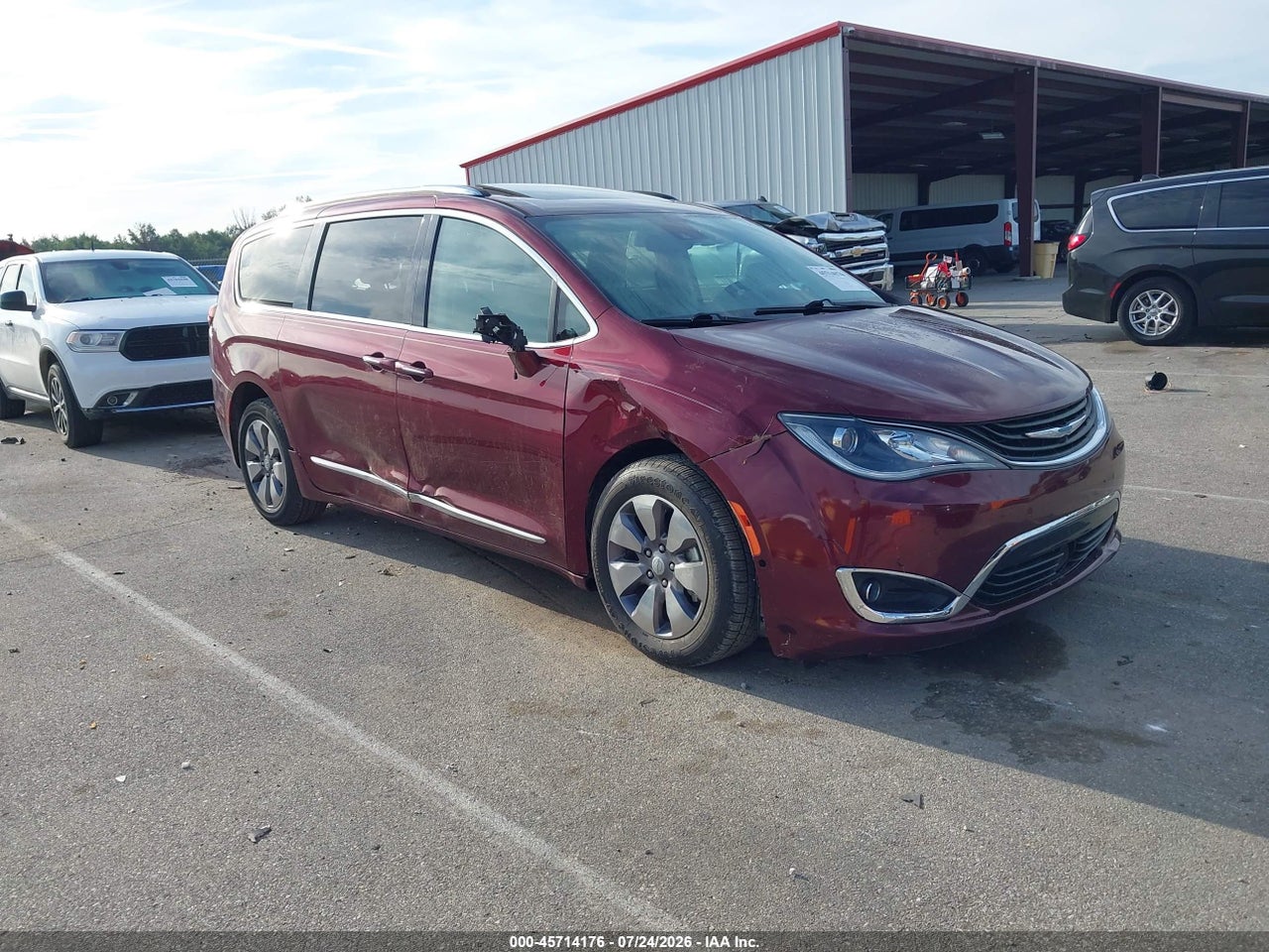 2C4RC1N72JR****** · 2018 CHRYSLER PACIFICA HYBRID LIMITED
