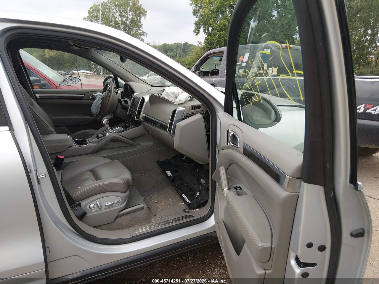 2012 PORSCHE CAYENNE S · 5/11