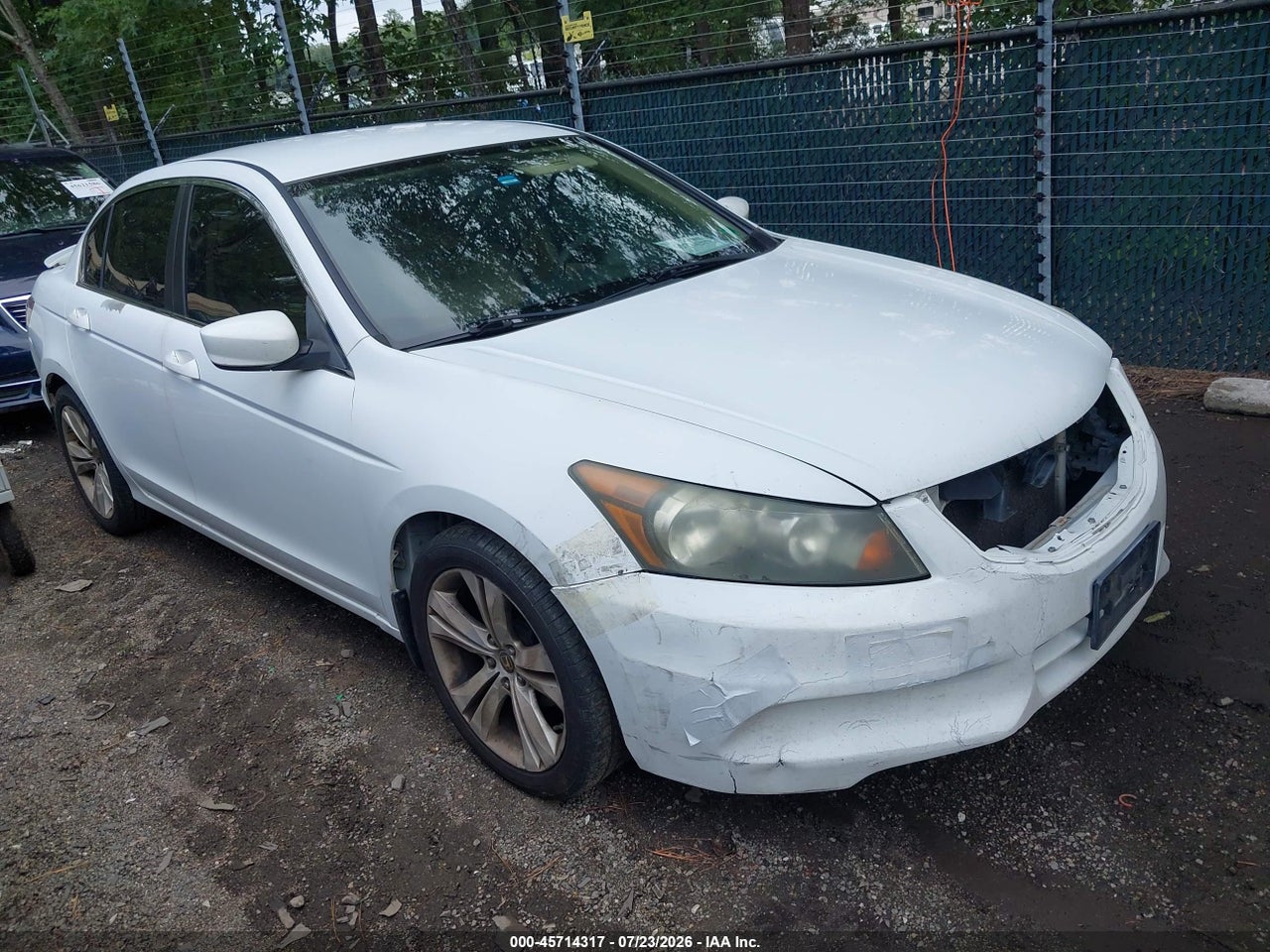 1HGCP2F46BA****** · 2011 HONDA ACCORD 2.4 LX-P