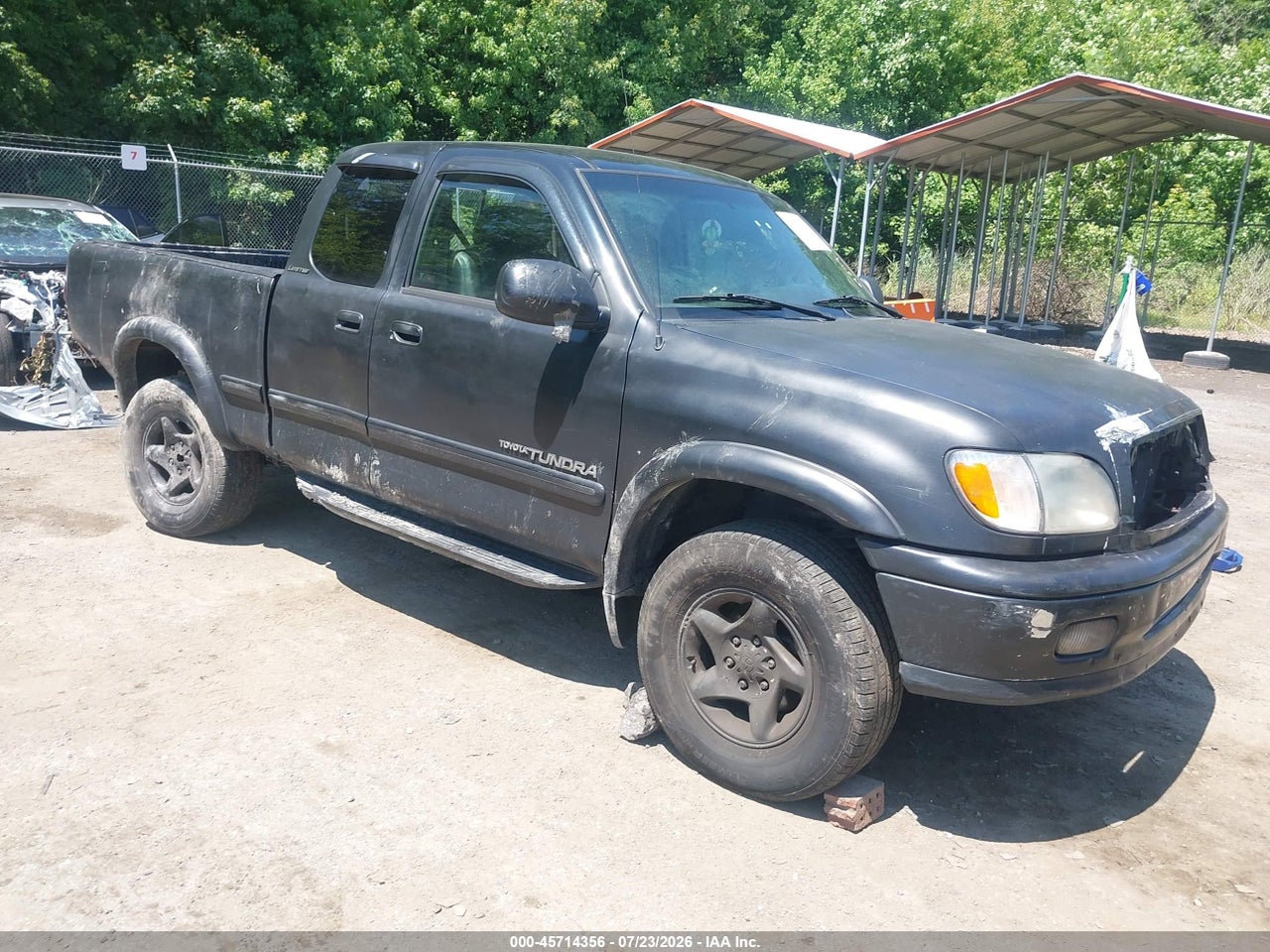 5TBBT4819YS****** · 2000 TOYOTA TUNDRA LTD V8