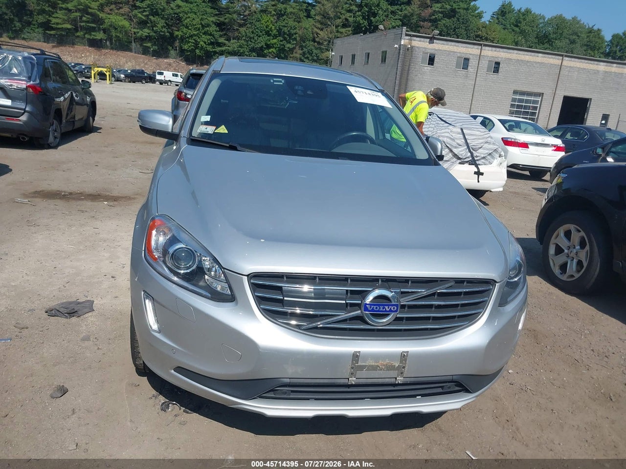 2016 VOLVO XC60 T5 PLATINUM · 6/11