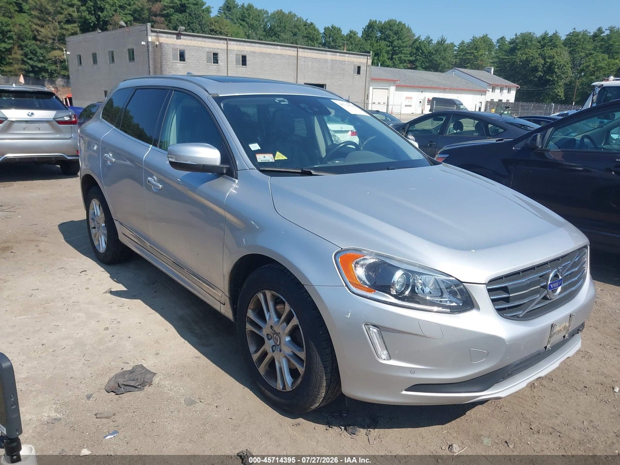 YV4612RM7G2****** · 2016 VOLVO XC60 T5 PLATINUM