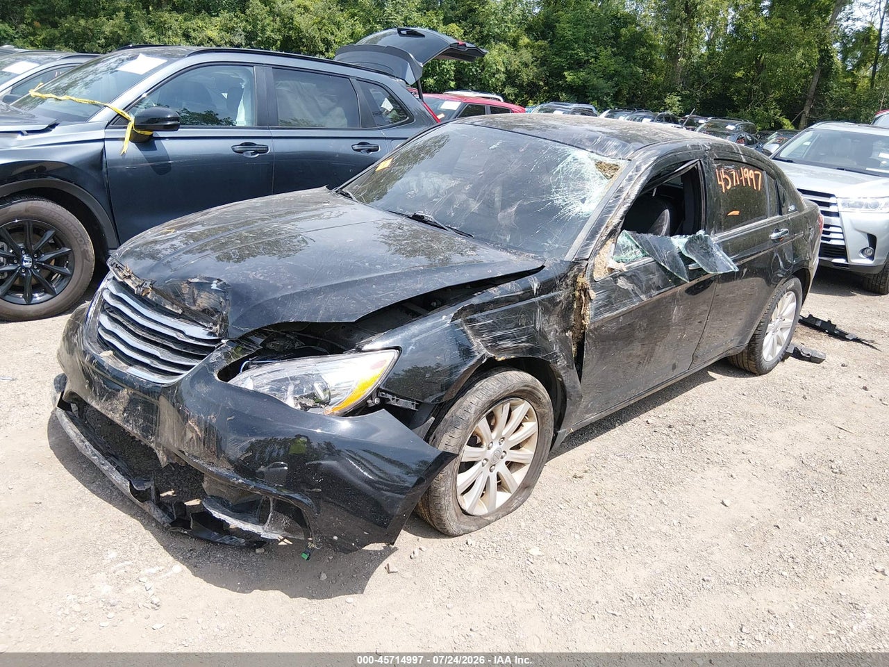 2013 CHRYSLER 200 LIMITED · 2/11