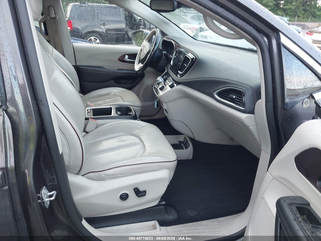 2019 CHRYSLER PACIFICA LIMITED · 5/11