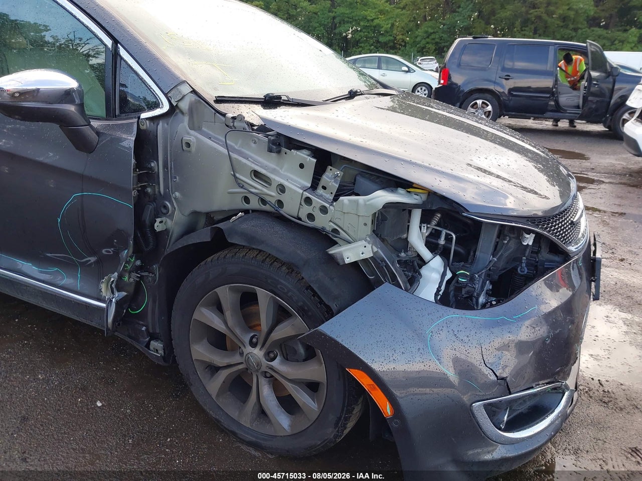 2019 CHRYSLER PACIFICA LIMITED · 6/11