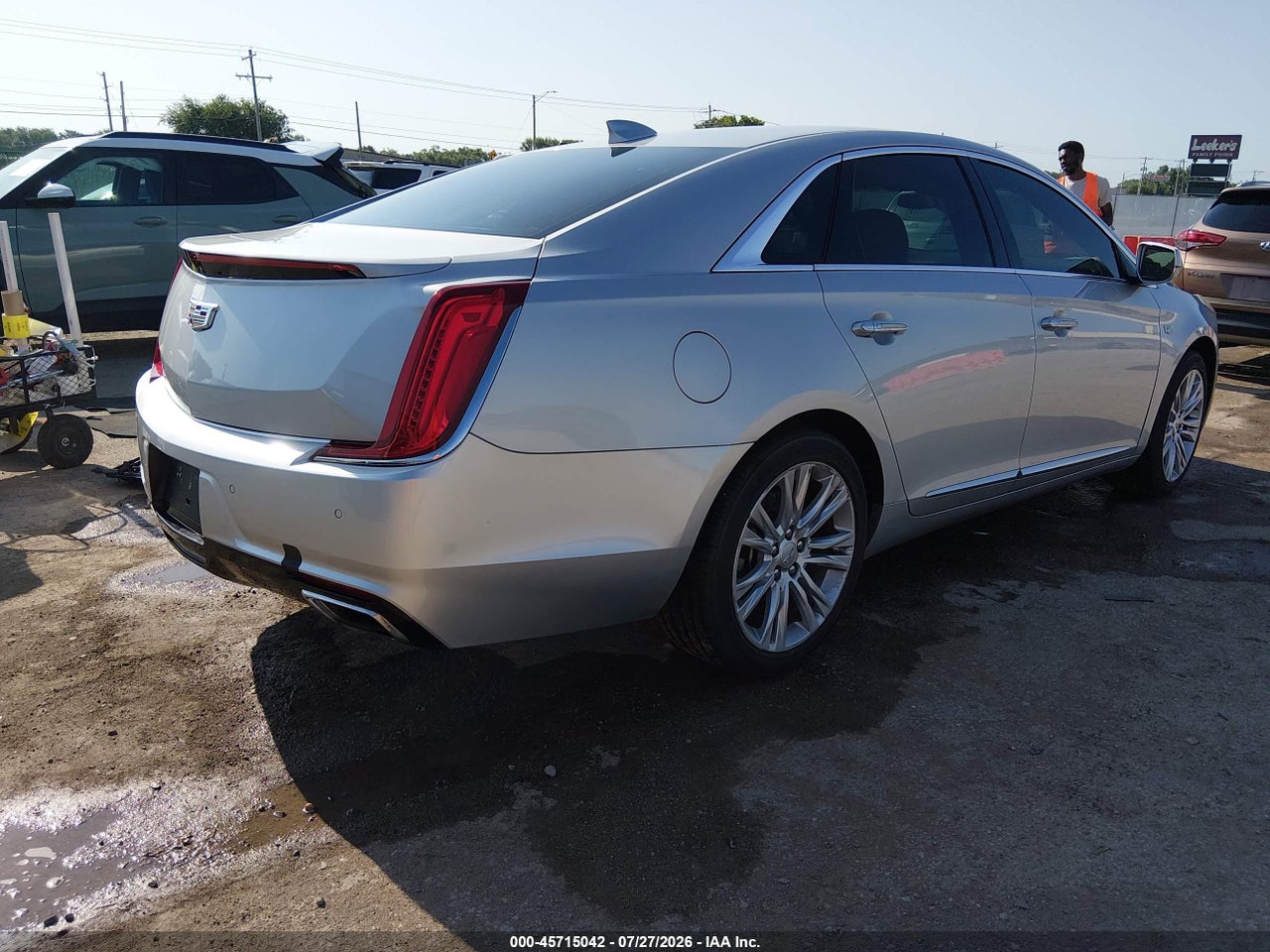 2019 CADILLAC XTS LUXURY · 4/10