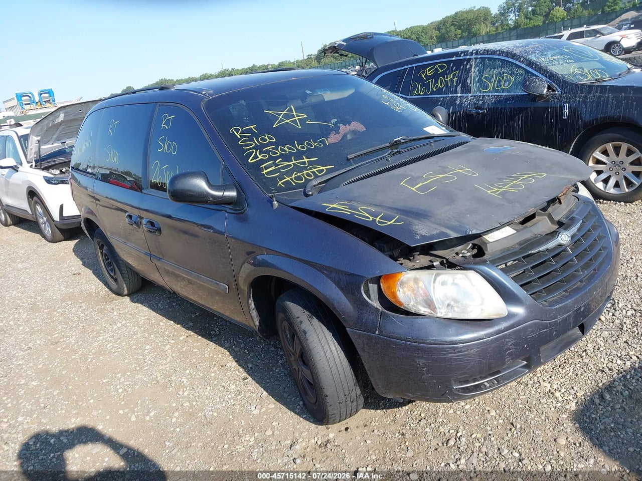 1A4GJ45R57B****** · 2007 CHRYSLER TOWN &amp; COUNTRY