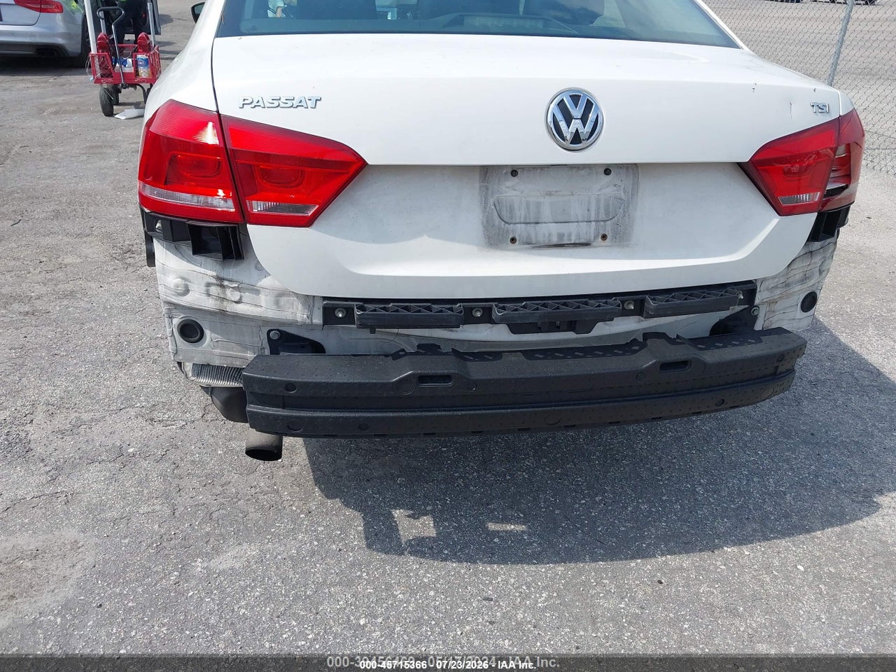 2015 VOLKSWAGEN PASSAT 1.8T WOLFSBURG EDITION · 6/11