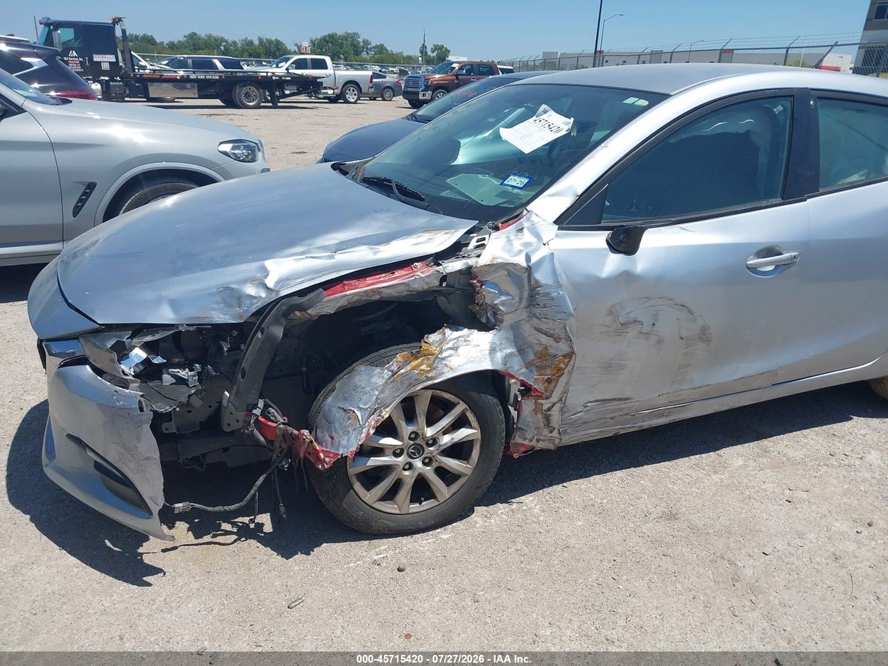 2017 MAZDA MAZDA3 SPORT · 6/11