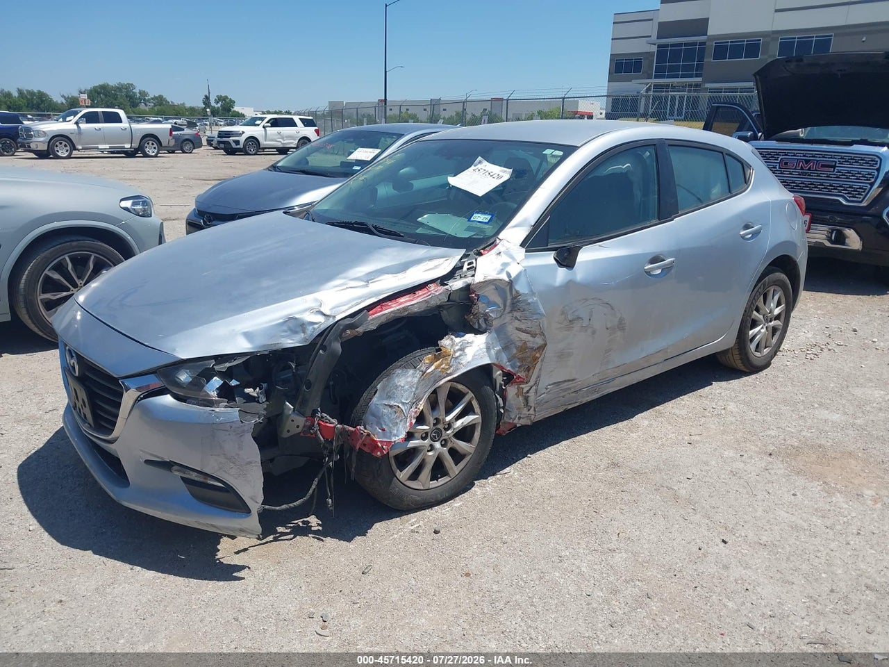 2017 MAZDA MAZDA3 SPORT · 2/11