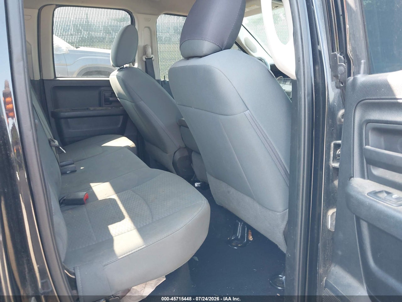 1C6RR7FT8HS****** · 2017 RAM 1500   · 8/10
