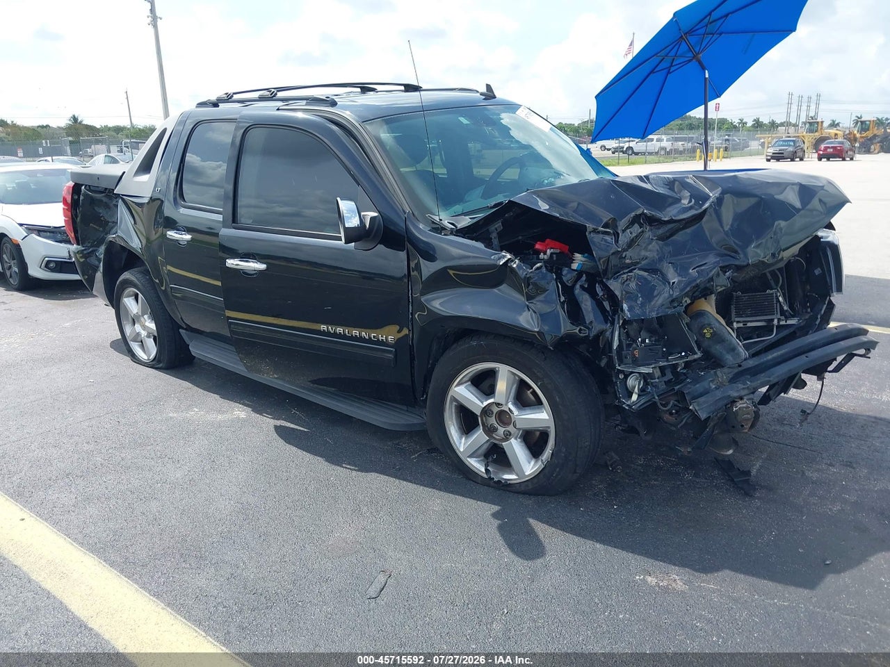 3GNMCFE08BG****** · 2011 CHEVROLET AVALANCHE 1500 LT1