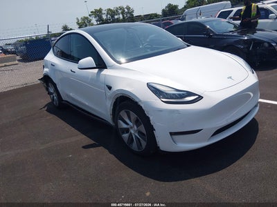 7SAYGDEE4NF****** · 2022 TESLA MODEL Y LONG RANGE DUAL MOTOR ALL-WHEEL DRIVE