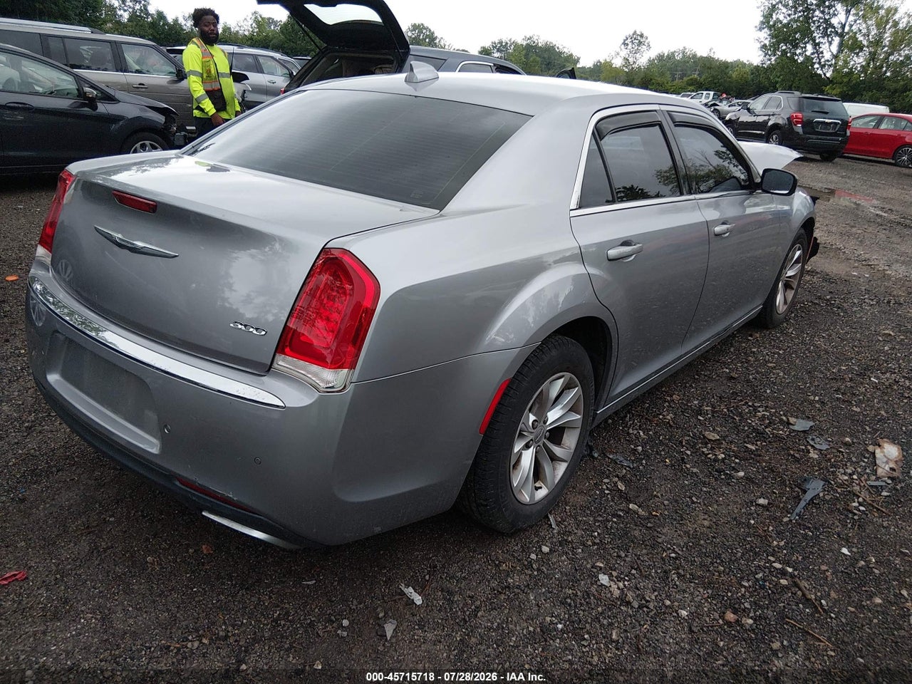2C3CCAAG3FH****** · 2015 CHRYSLER 300 LIMITED · 4/11