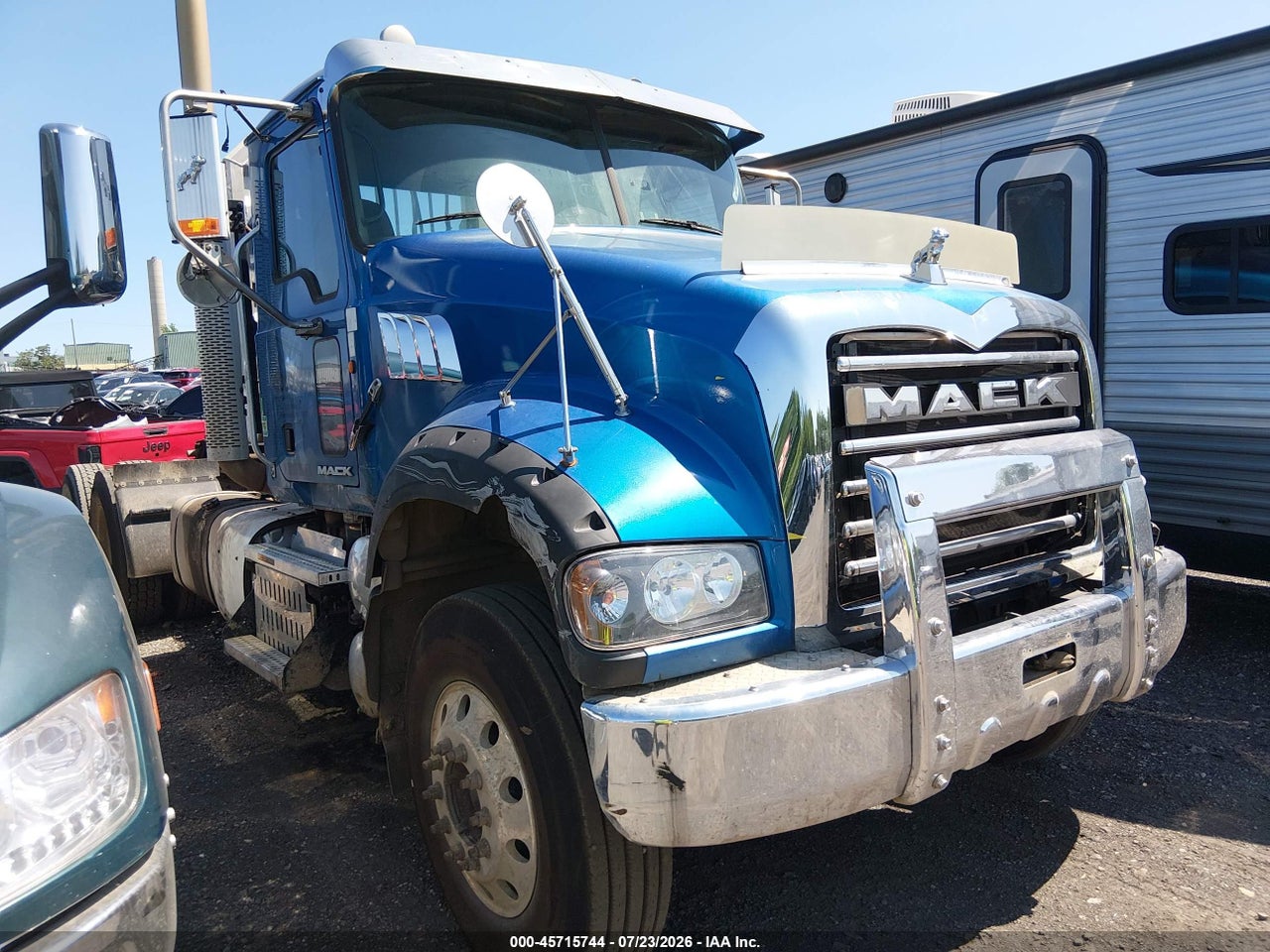 1M1AX07Y2DM****** · 2013 MACK 700 GU700