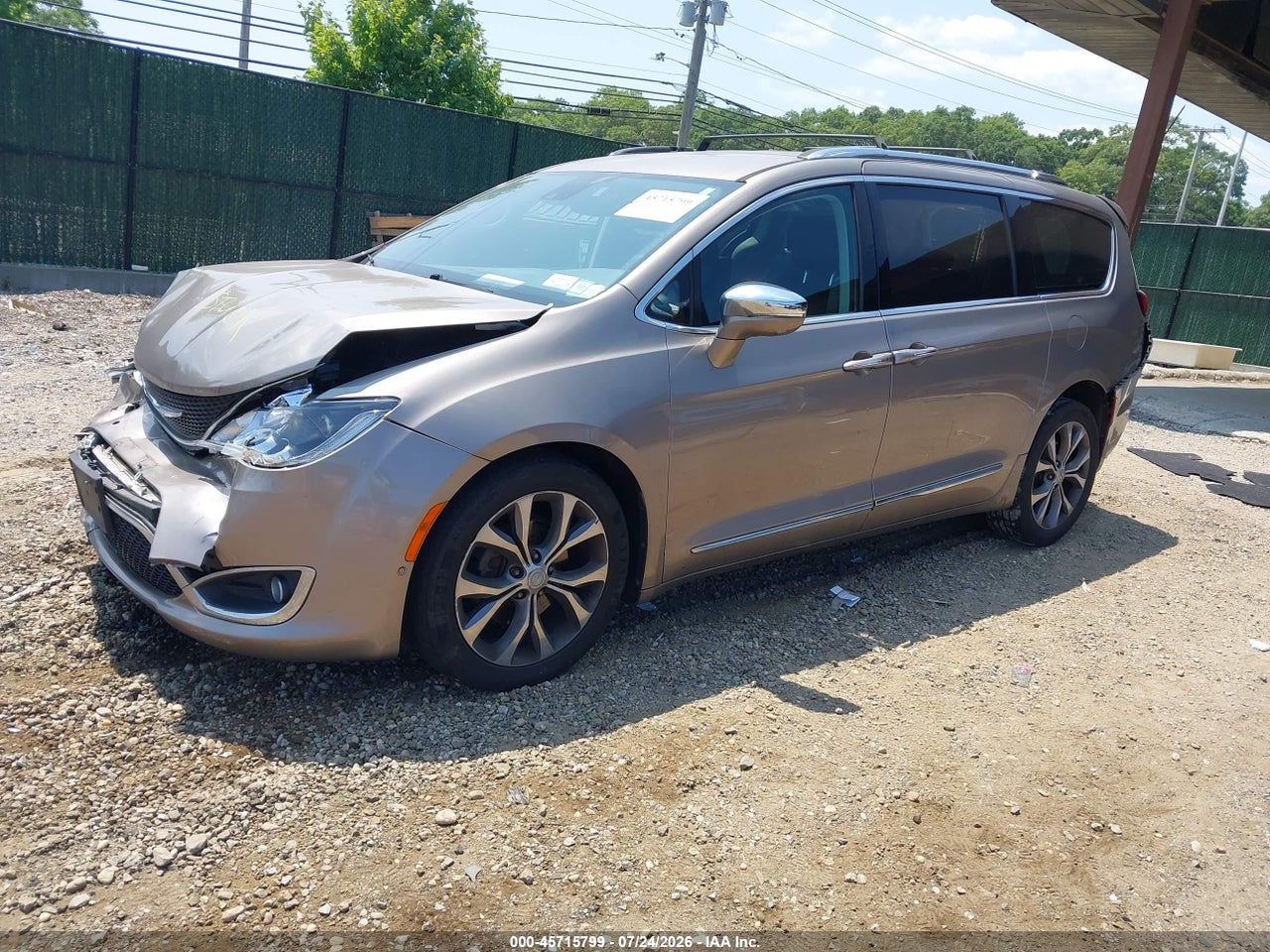 2017 CHRYSLER PACIFICA LIMITED · 2/11