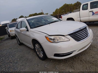 1C3CCBBG1DN****** · 2013 CHRYSLER 200 TOURING