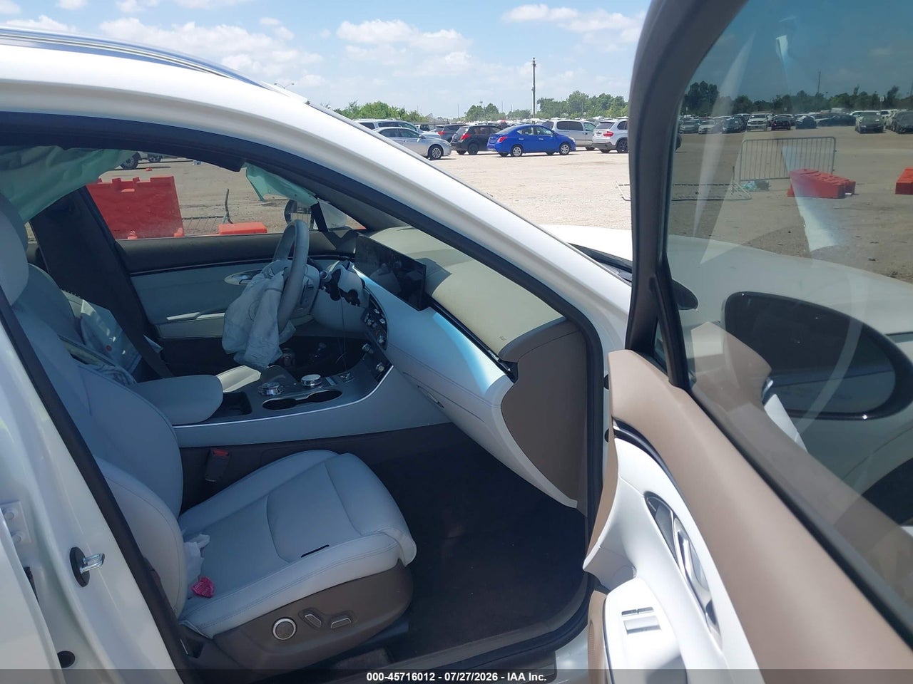 2026 GENESIS GV70 2.5T ADVANCED · 5/11