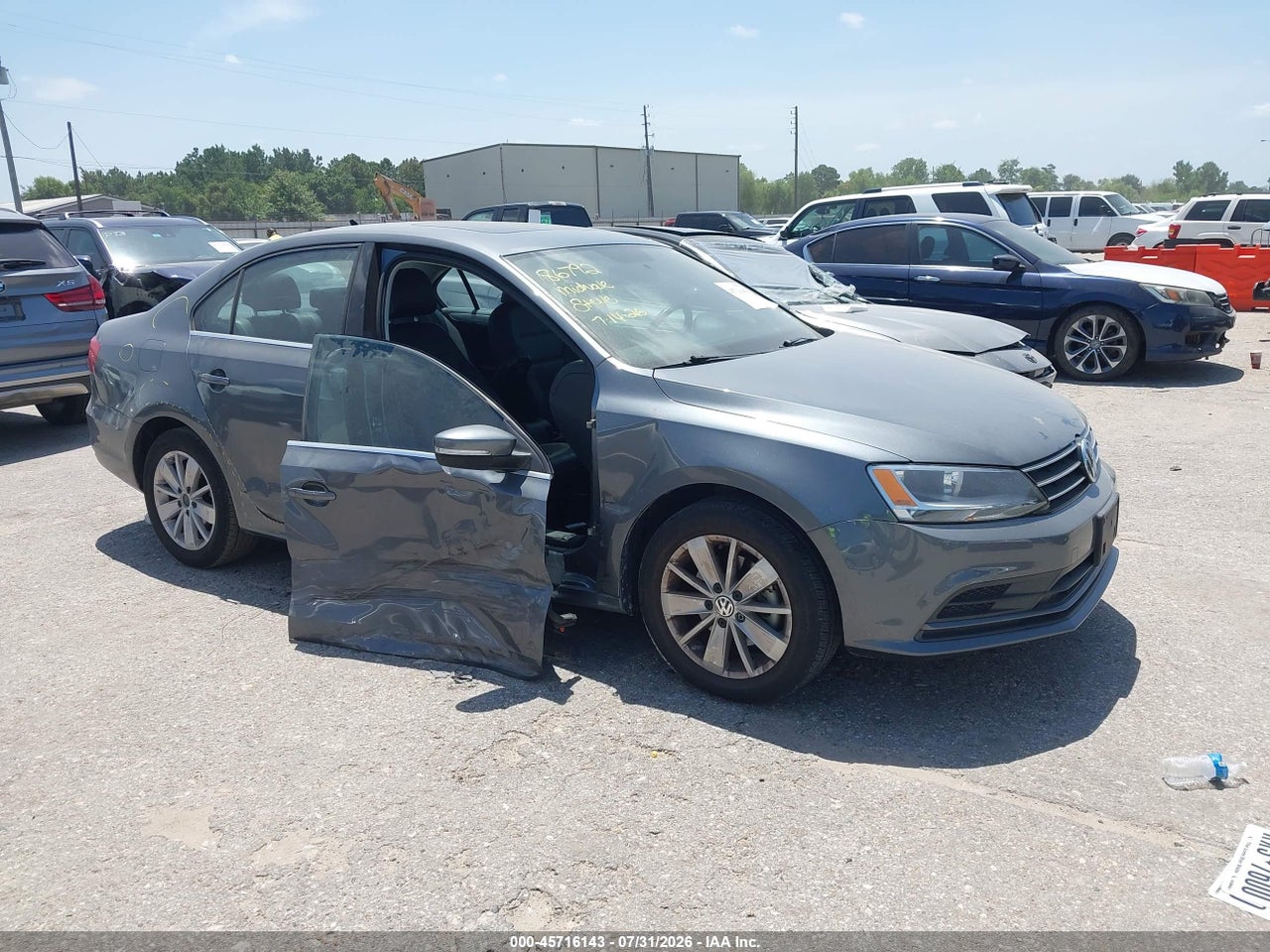 3VWD17AJXFM****** · 2015 VOLKSWAGEN JETTA 1.8T SE